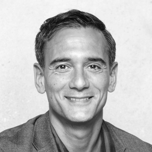 Dr. Manuel Rivera